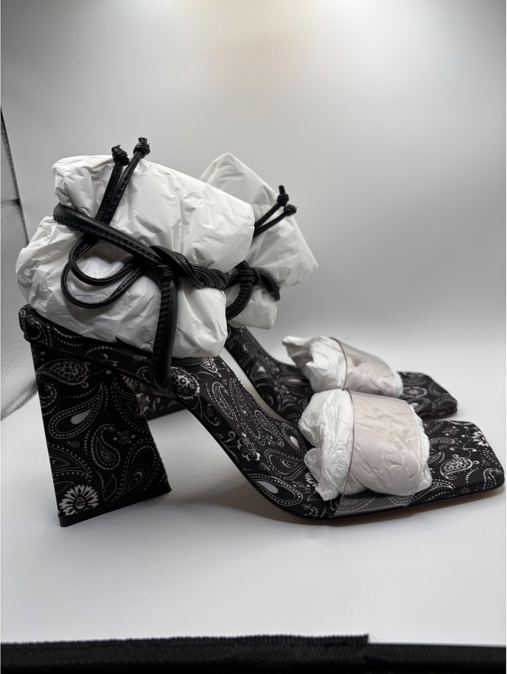 Schutz Women’s 8.5 Mayla Paisley Block Heel